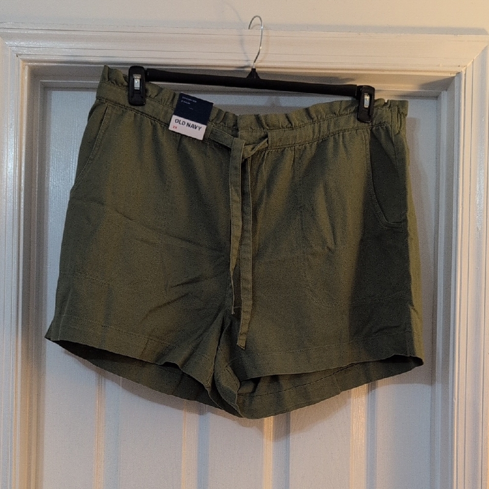 Old Navy Olive Green Relaxed Shorts